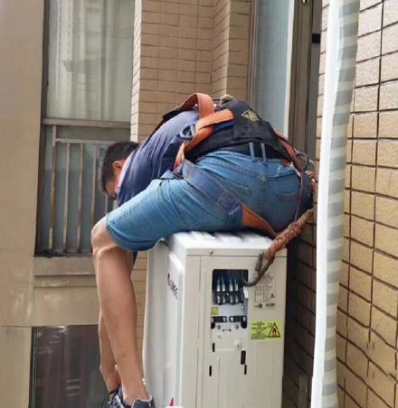 刚察空调移机